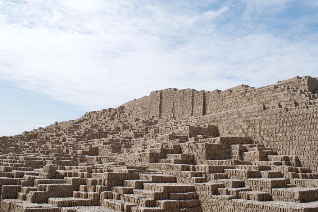 huaca pucllana